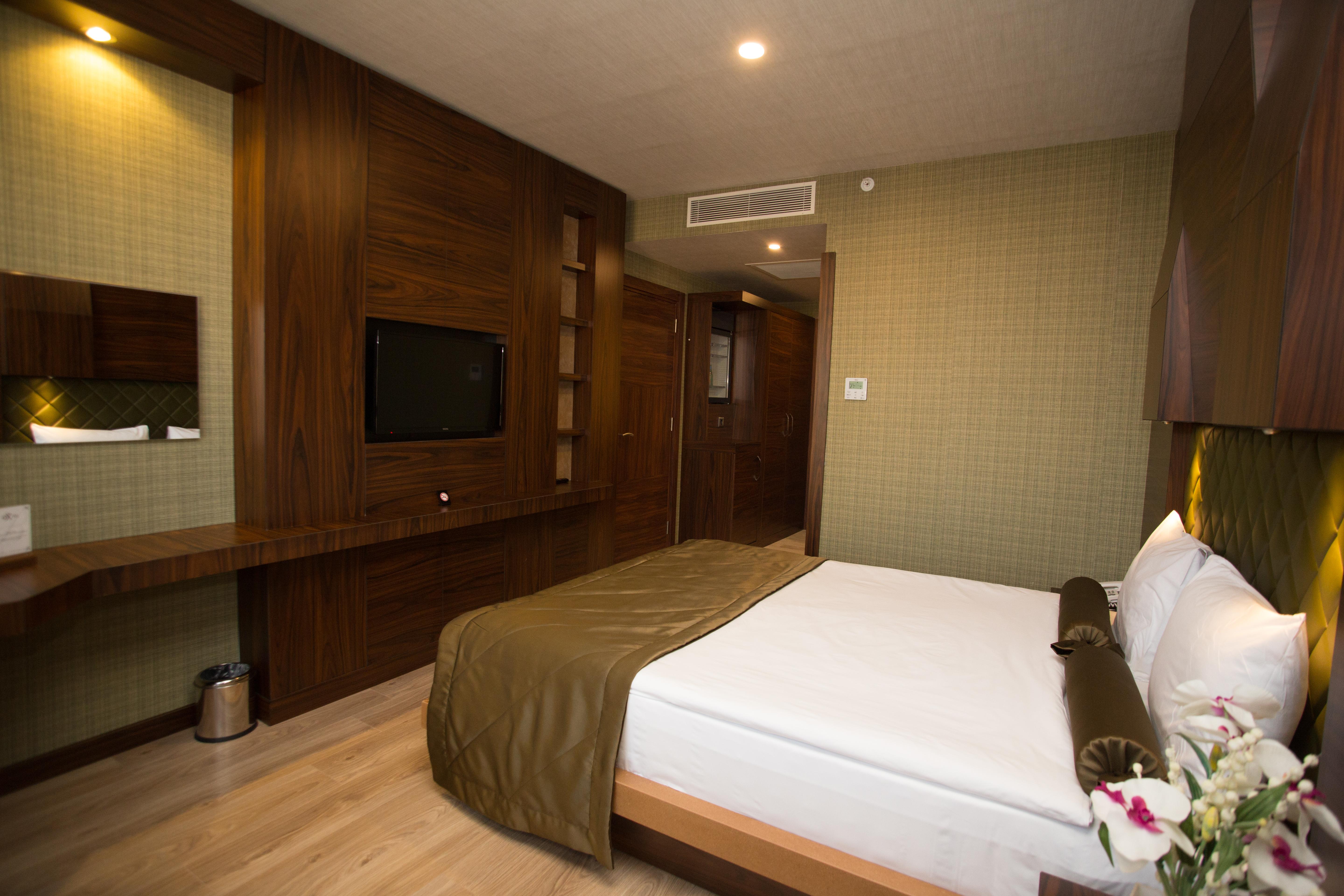 Sky Business Hotel Antalya Exteriör bild