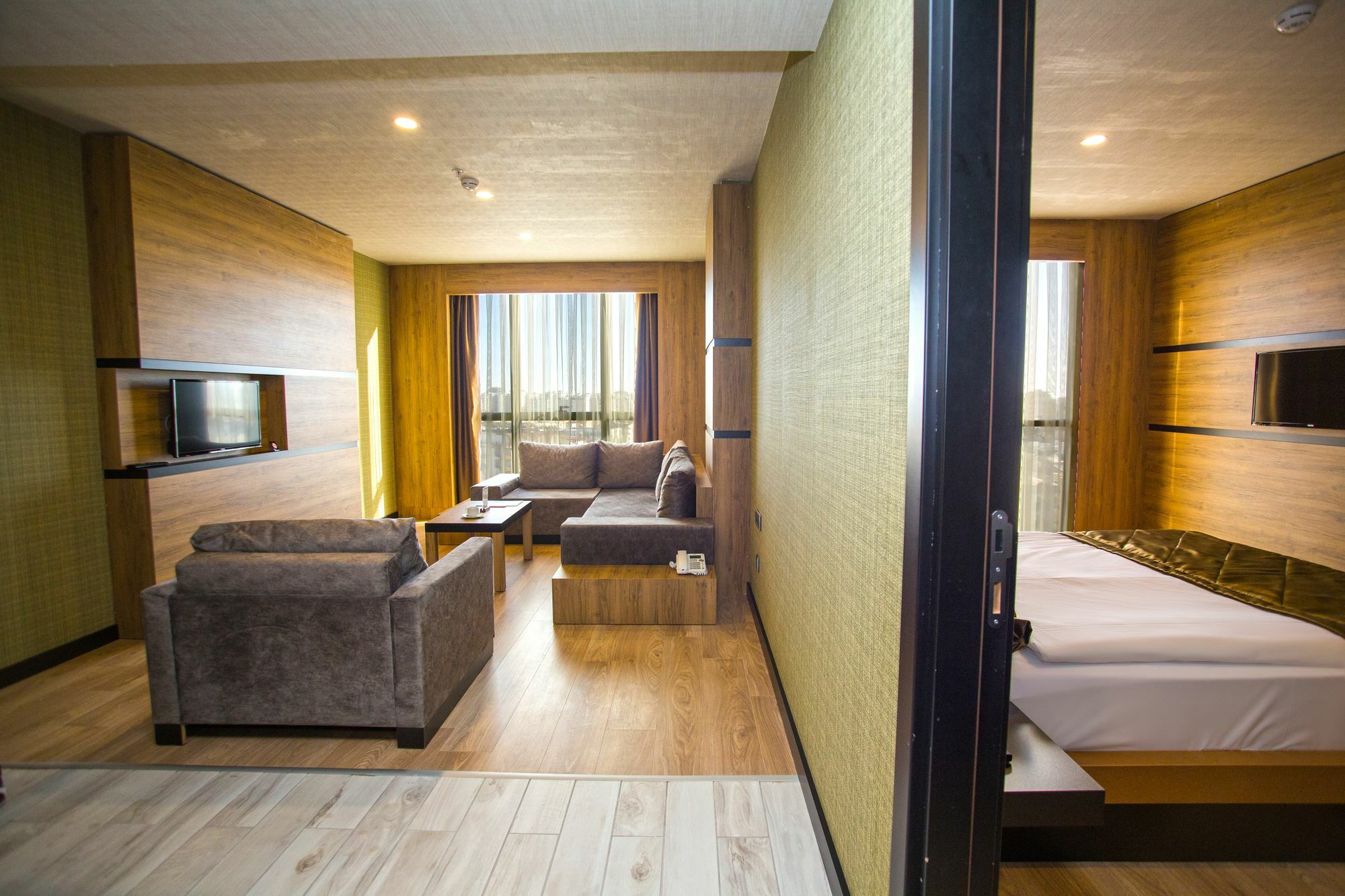 Sky Business Hotel Antalya Exteriör bild