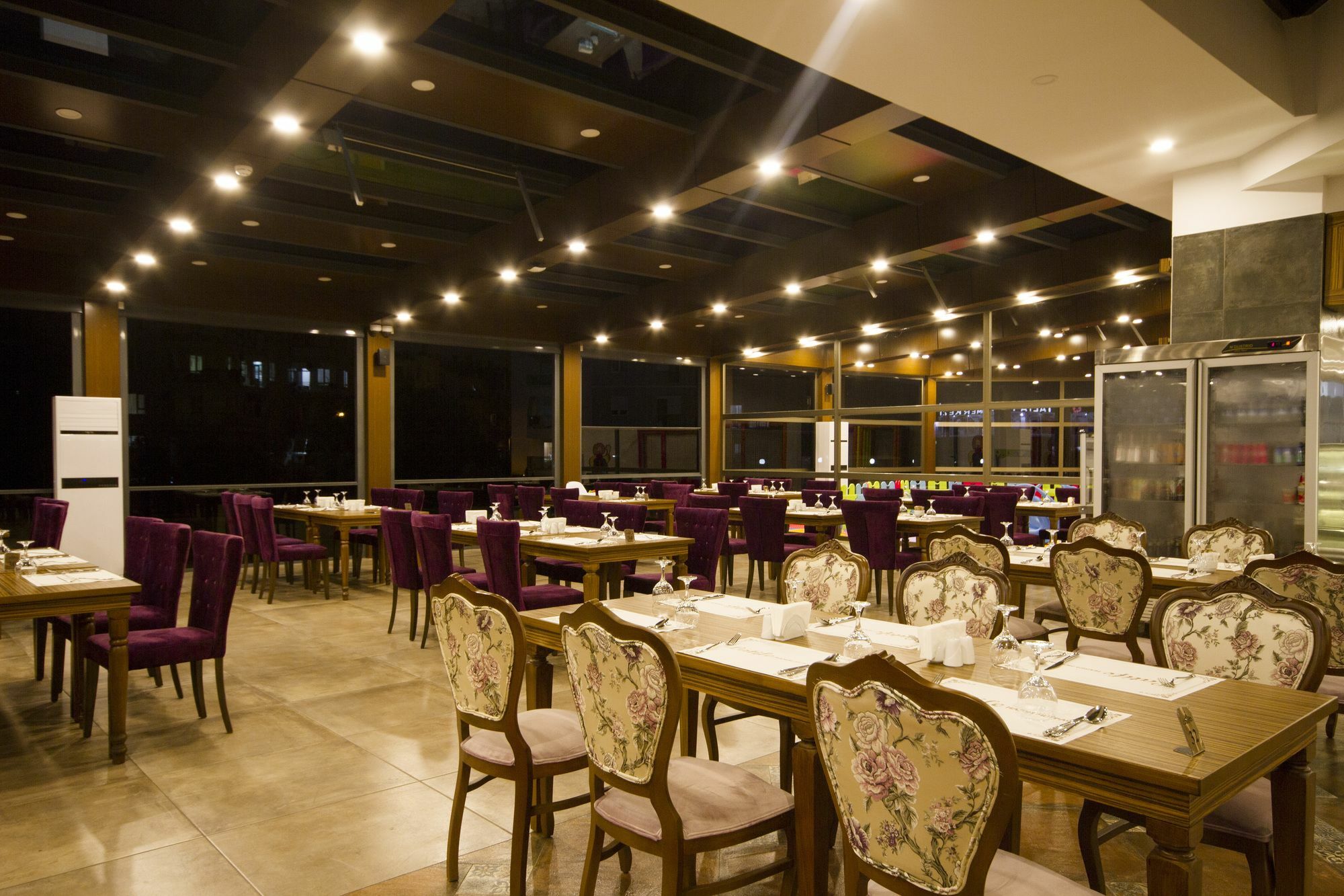 Sky Business Hotel Antalya Exteriör bild
