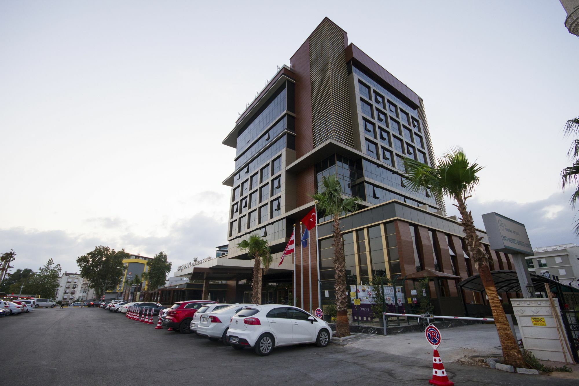 Sky Business Hotel Antalya Exteriör bild